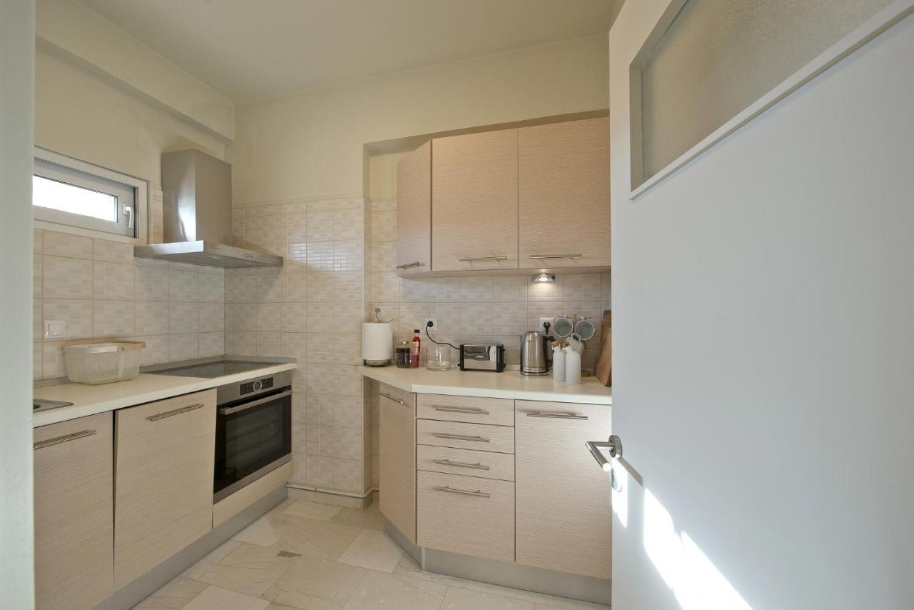 Lucyzen Appartement Athene Buitenkant foto